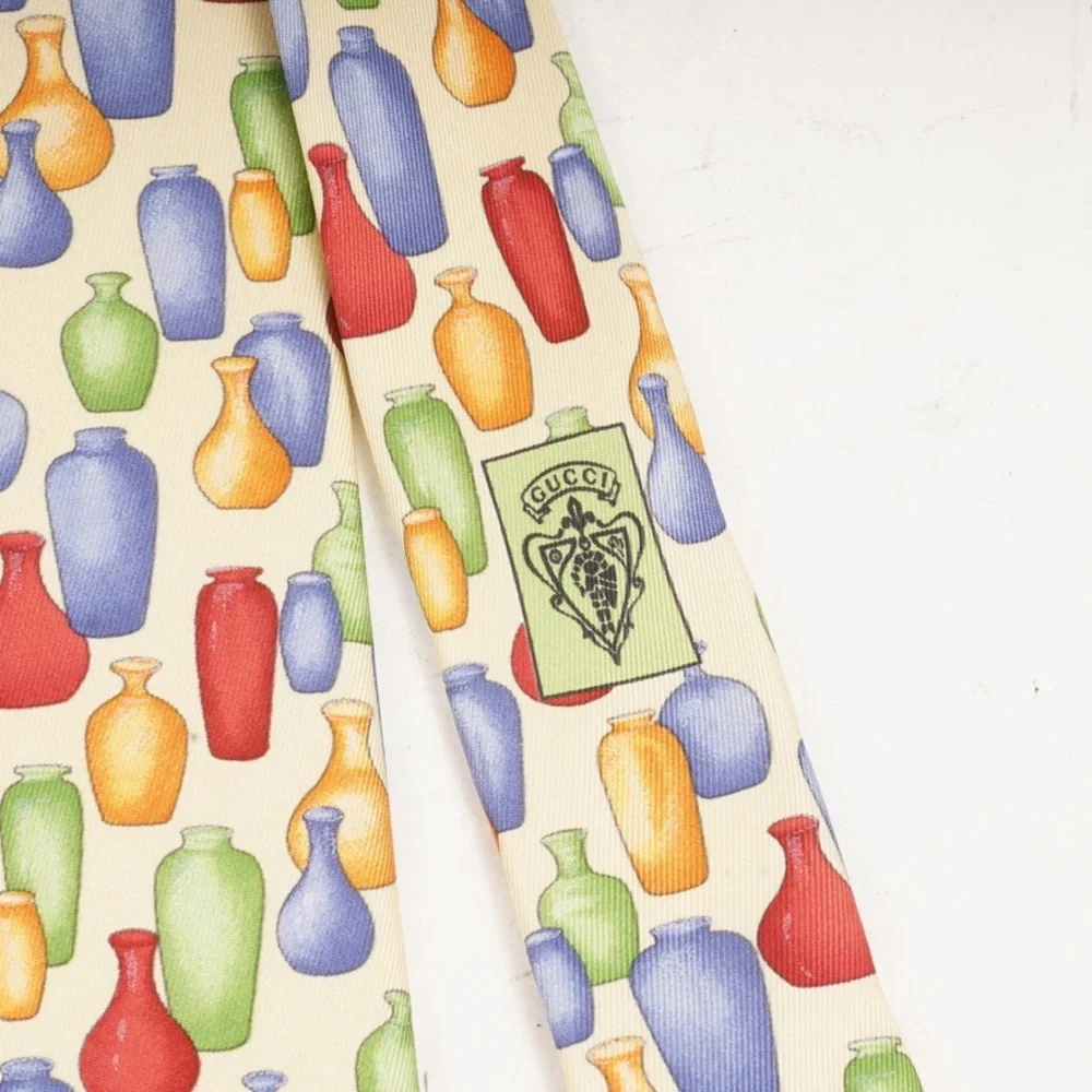 GUCCI mens silk tie